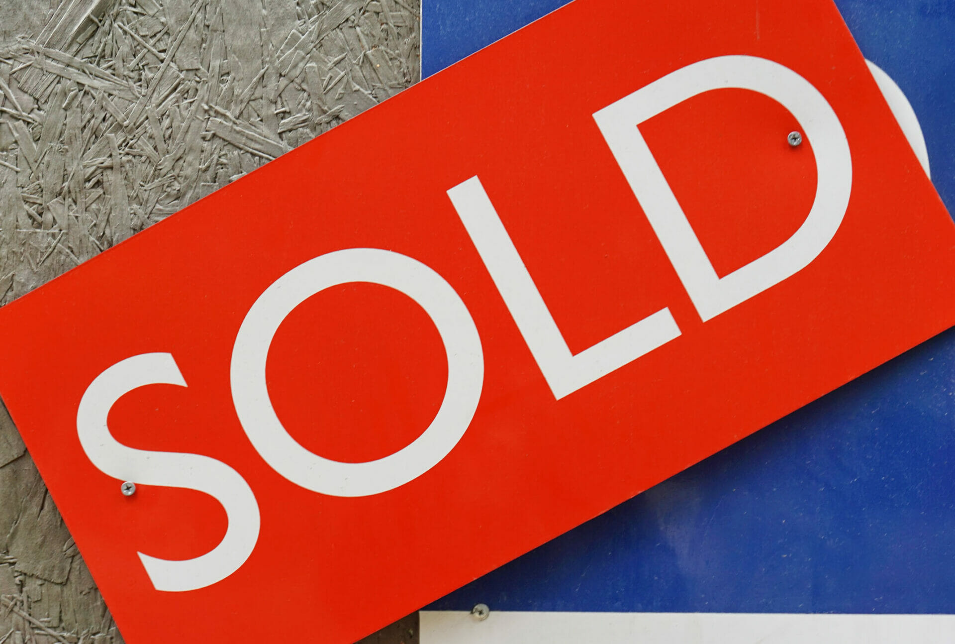 estate agents sold sign